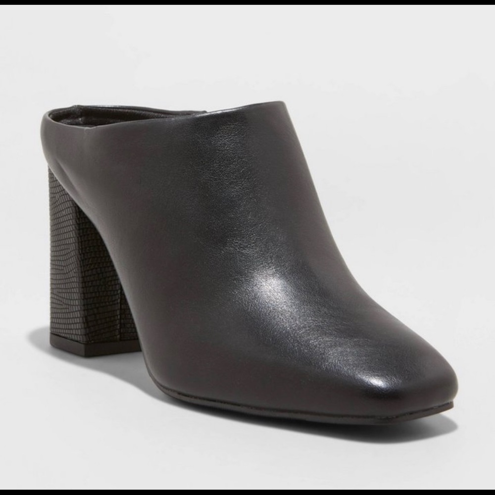Black Mules